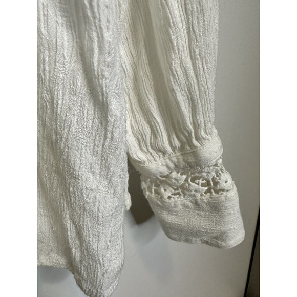 Free People The Best Blouse Oversized Crinkle Crochet Lace Top Ivory Size XSmall - Picture 6 of 9